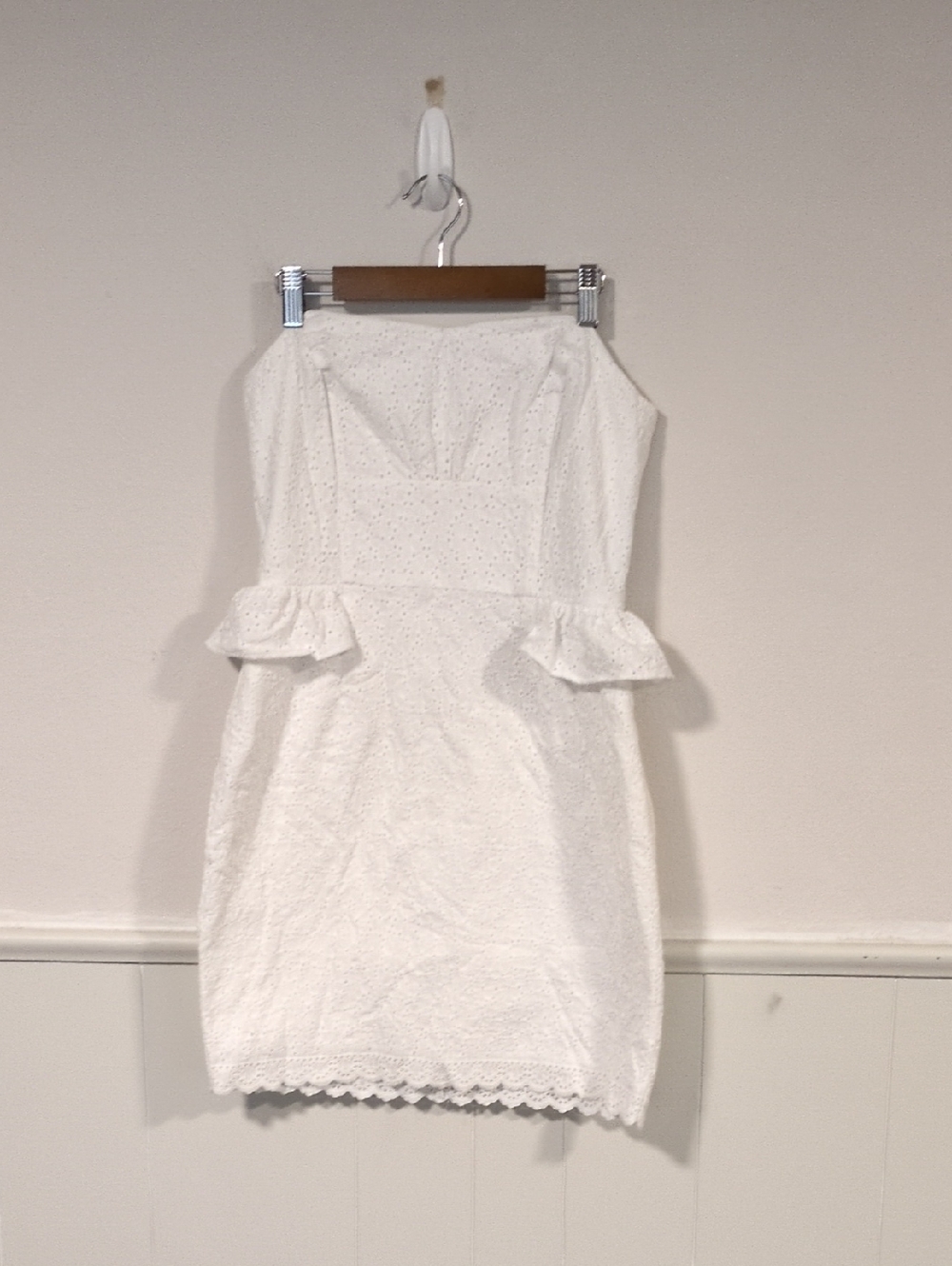 Lilly Pulitzer White Strapless Eyelet Peplum Dress